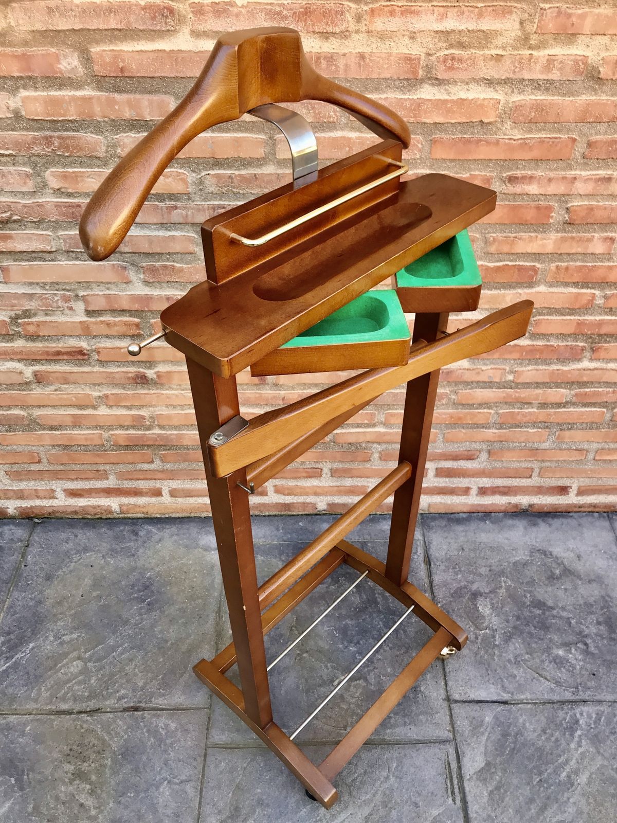 Mid Century Modern Italian Wood Valet Stand Dressboy, 1960s photo vinterior