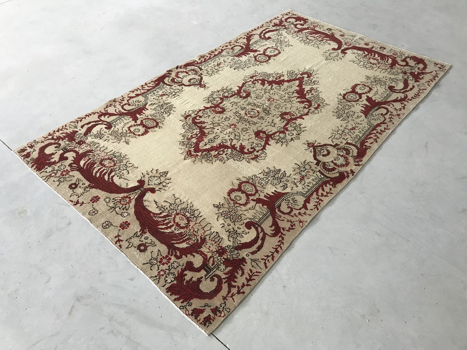 Small Rug, Pastel Rug,Turkish Oushak Rug,Anatolian Rug,Vintage Rugs,Home Living,Handwoven Rug Decorative Rug,Area Rug,Carpet Rug photo for sale