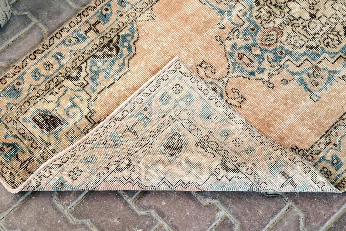 photo furniture Turkish Runner Rug, Handwoven Rug,Small Size Runner Rug, Anatolian Rug, Design Floor Rugs, Bohemian Rug, Oushak Rug, Old Rug, Fadet Rug