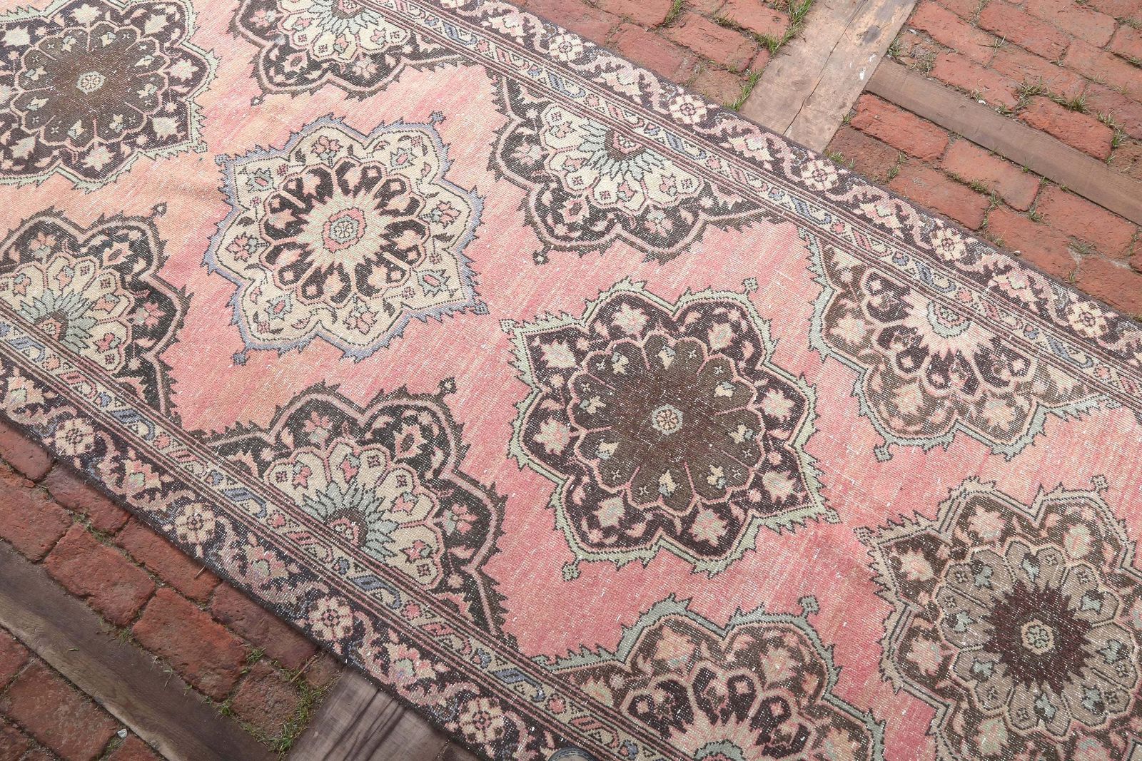 Turkish Runner Rug, Hallway Rug, Vintage Runner Rug, Bohemian Runner Rug, Oushak Runner Rug, Antique Runner Rug Runner Rug photo Textiles