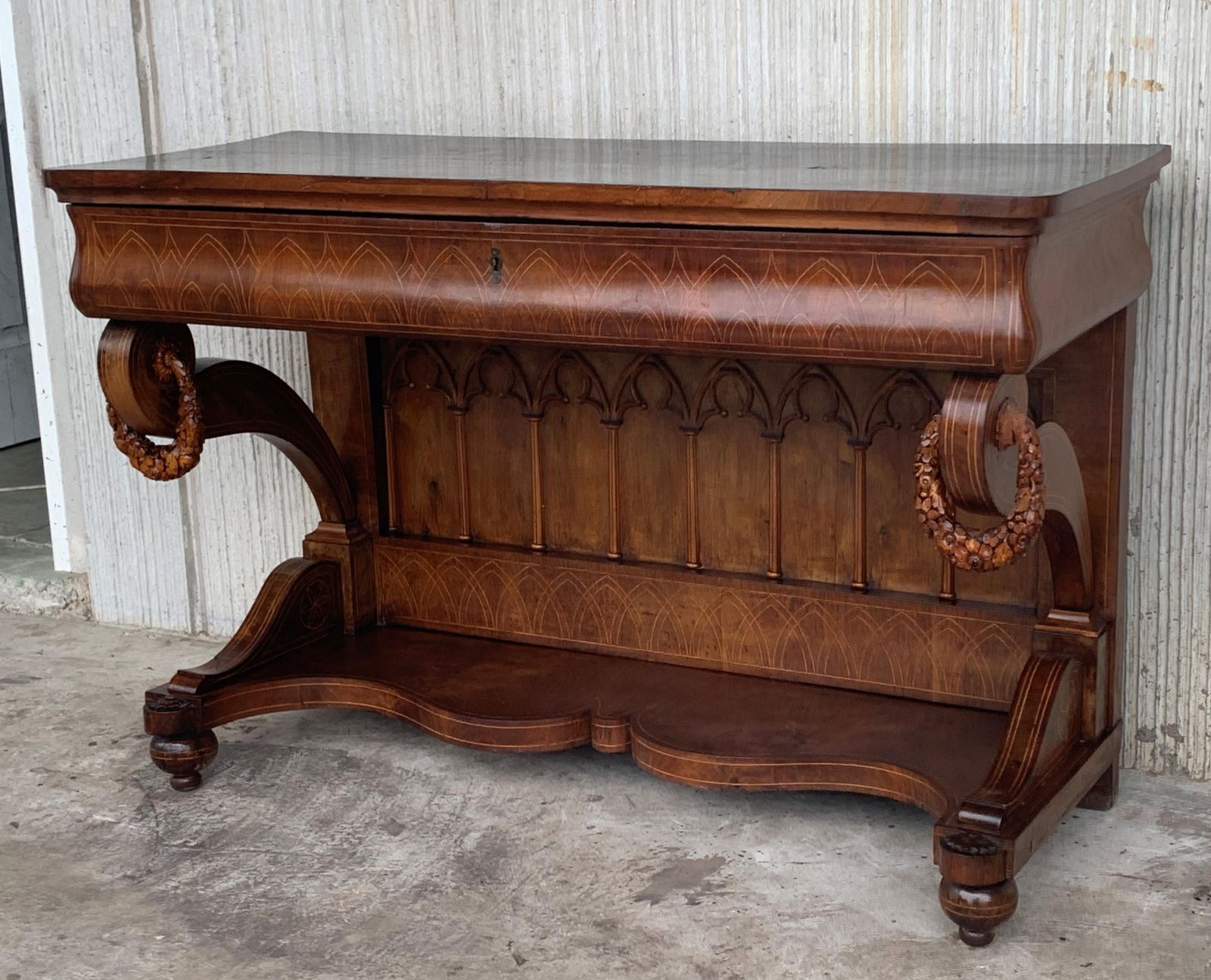 Console Biedermeier d'époque en noyer avec tiroir, Autriche, vers 1830 photo for sale
