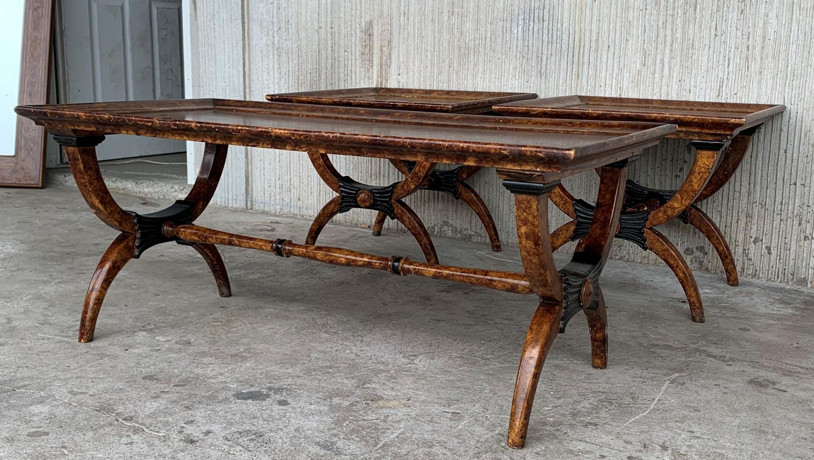 Tables d'appoint églomisées de style Hollywood Regency photo furniture
