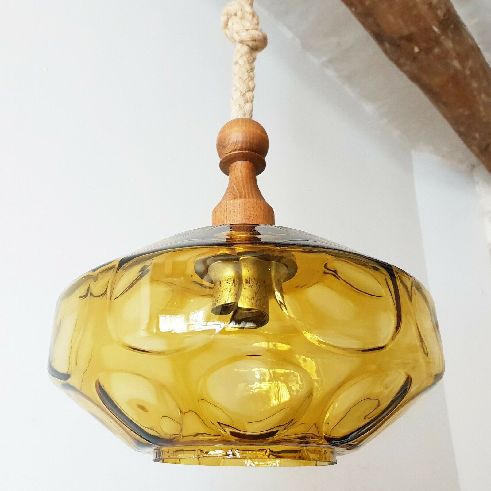 Vintage Hanglamp Uit 1960, Touw, Goudkleurig Glas & Teak – Jaren 1960