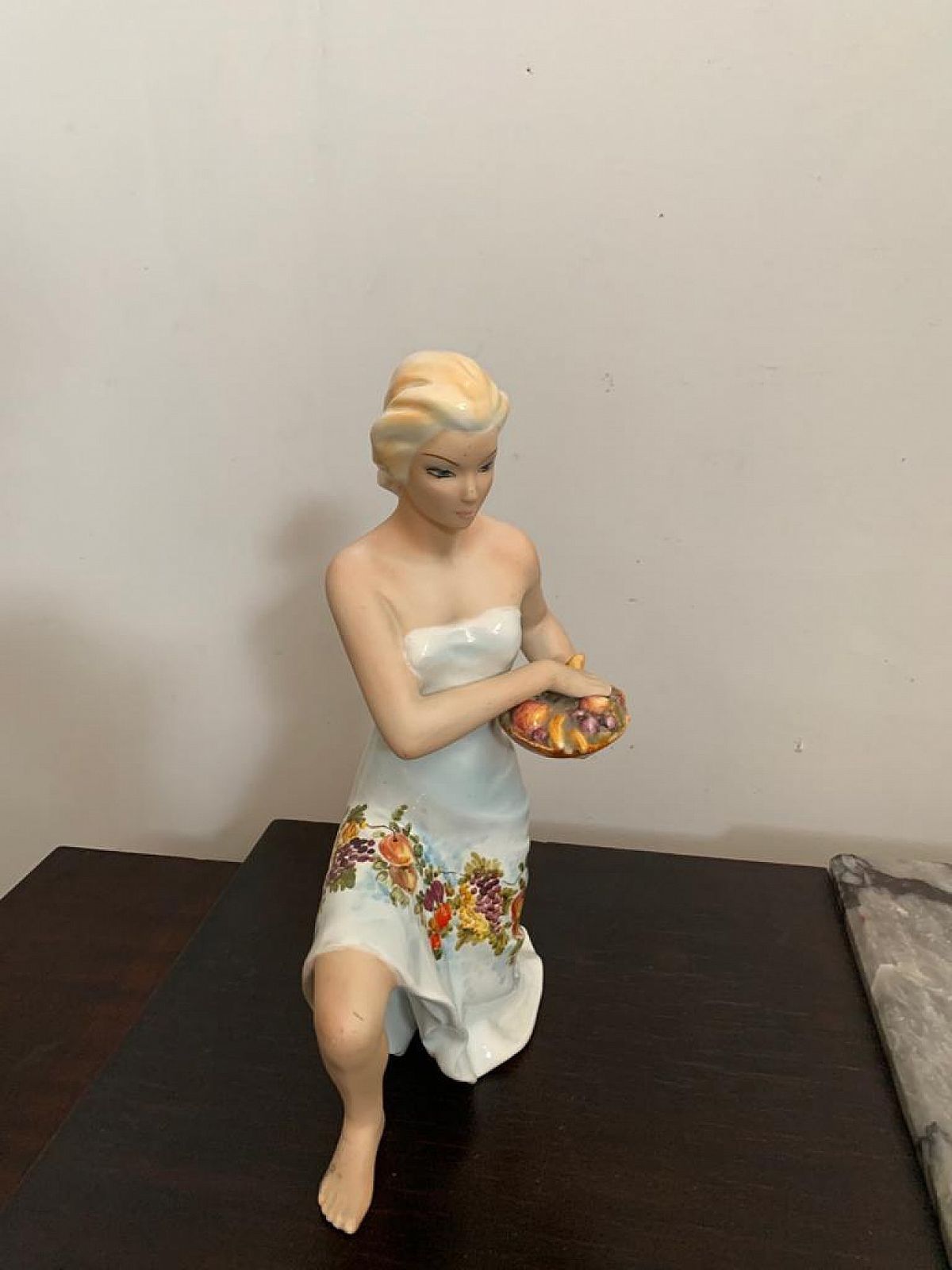 Ceramic Sculpture Of A Woman Carrying A Basket Of Fruit By Favaro Cecchetto, 50s photo Home Decor
