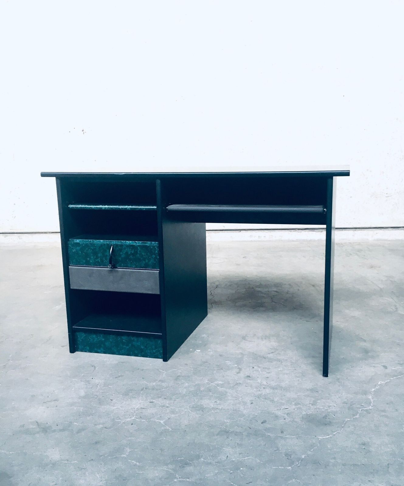 Memphis Style Small Computer Desk By Gautier, France 1985 photo furniture