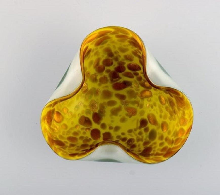 Deux coupes Murano en verre soufflé bouche avec bulles incrustées, design italien photo vinterior
