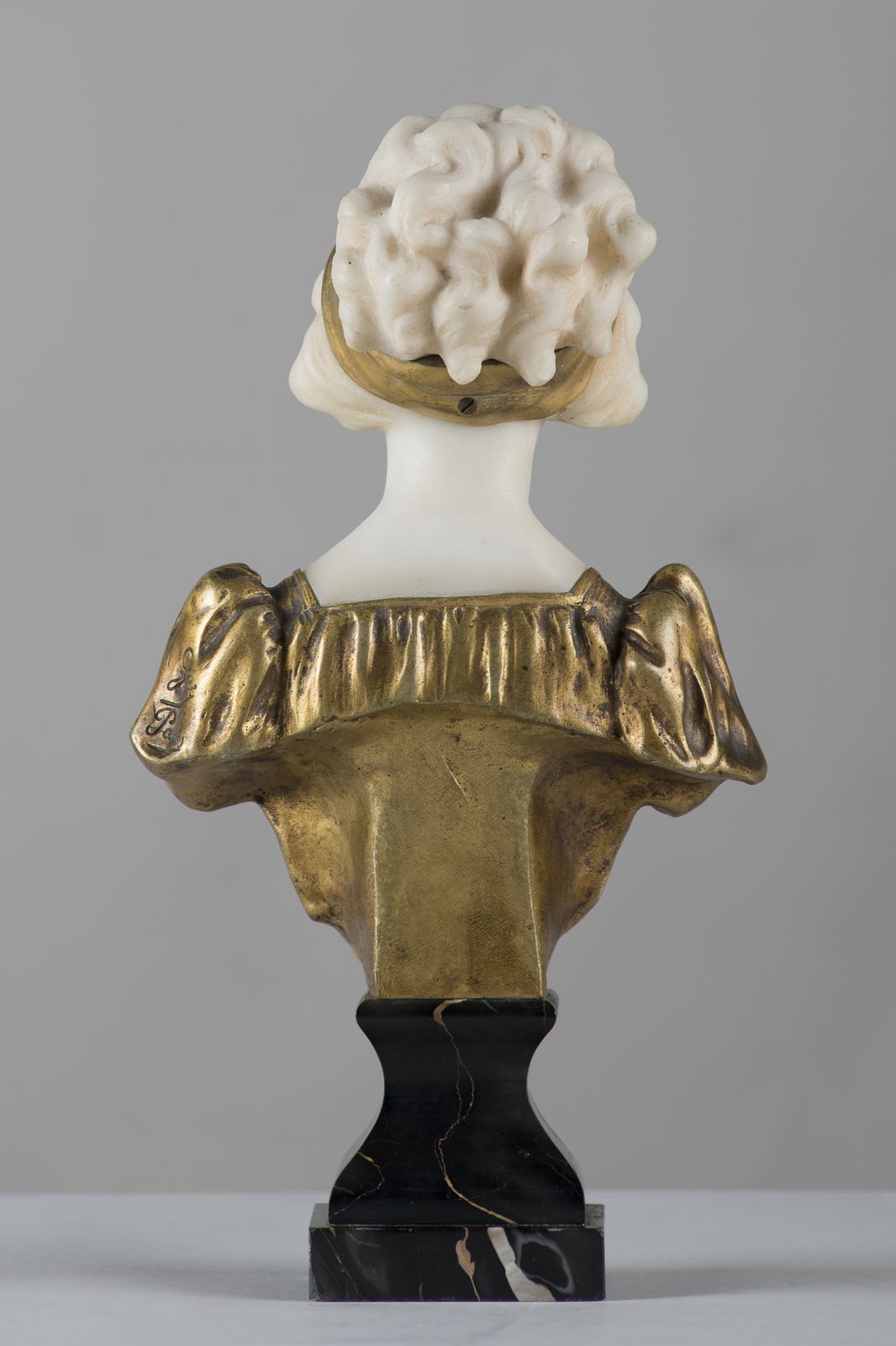 Art Nouveau Italian Carved Marble And Bronze Sculpture, Signed Gory/Paris photo vinterior