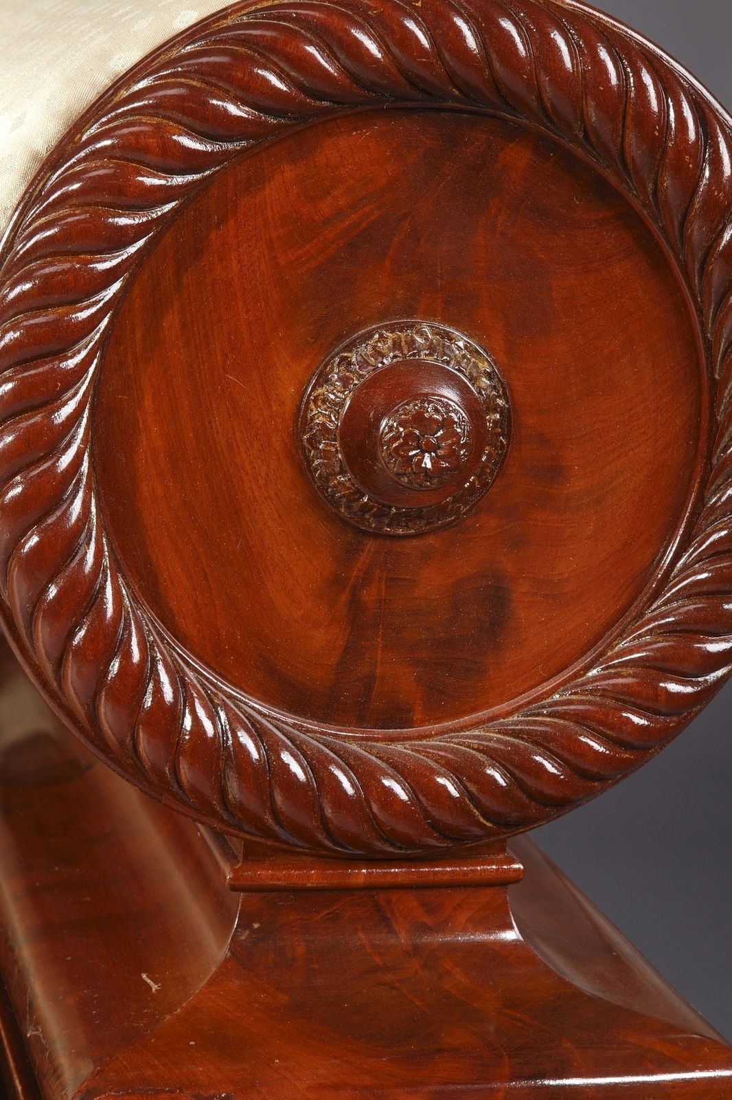 7611.0 Canapé Biedermeier en acajou, Autriche, 1830 photo