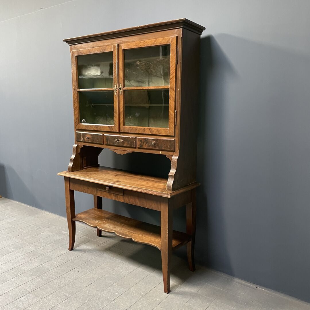 Bijzonder Antiek Dressoir Uit Oost Duitsland photo buy
