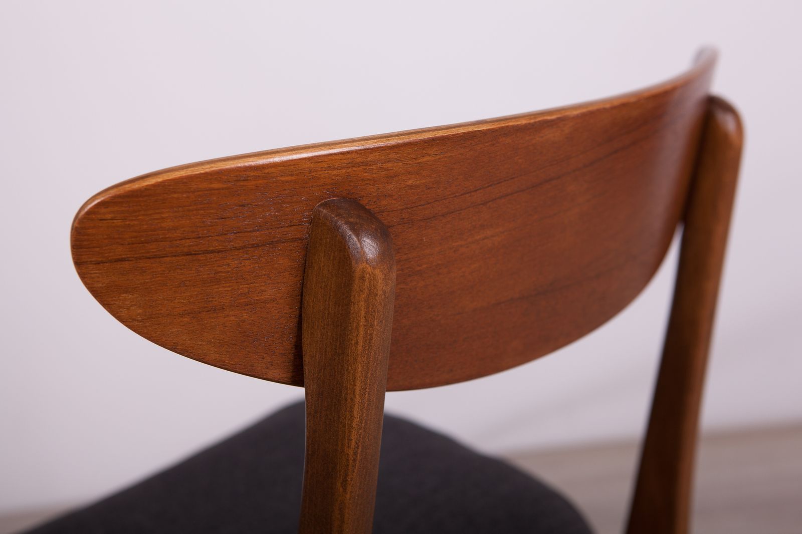 photo vinterior Mid Century Dining Chairs From Farstrup Møbler, 1960s, Set Of 4