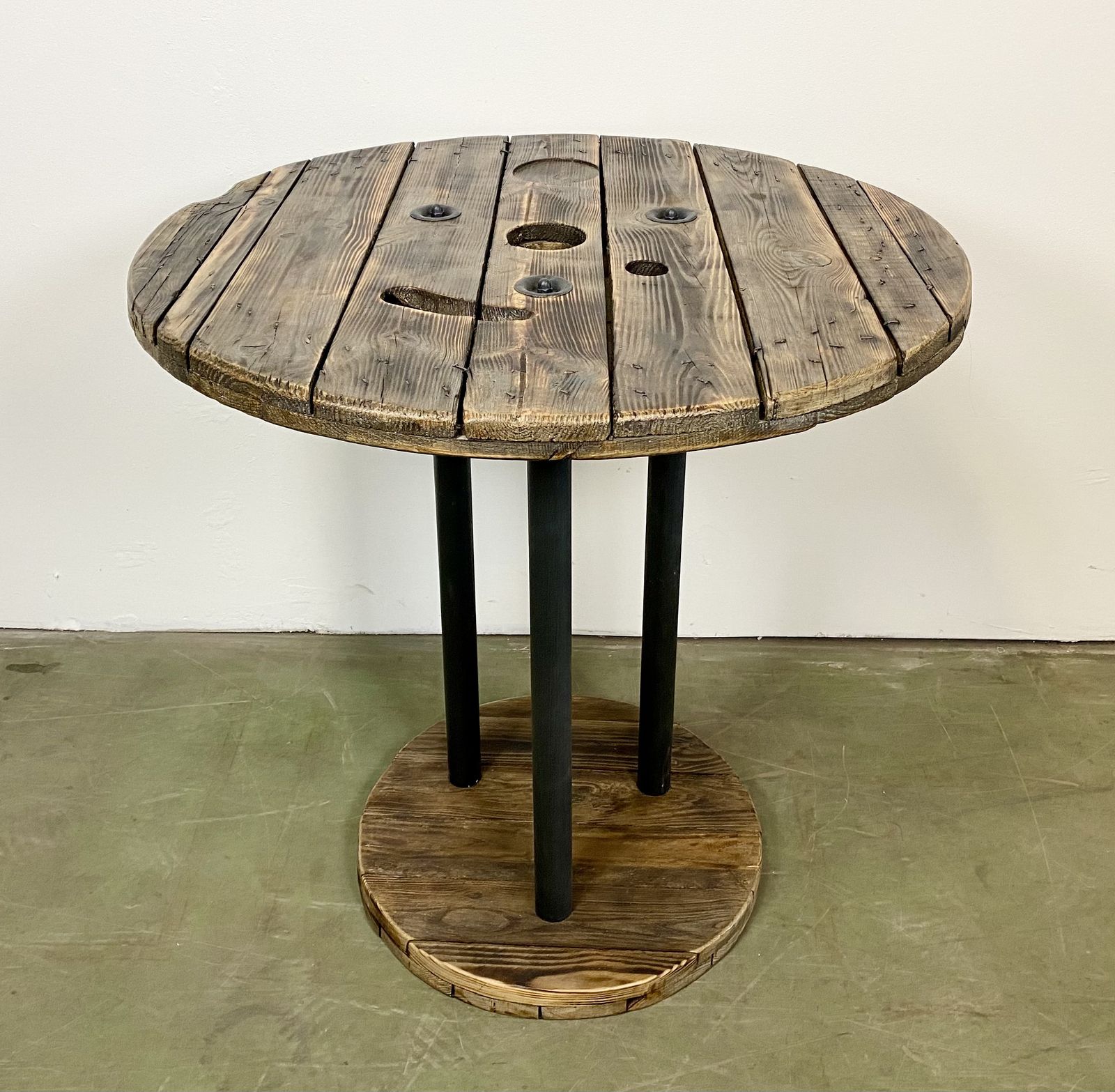Vintage Industrial Circle Coffee Table, 1960s photo buy