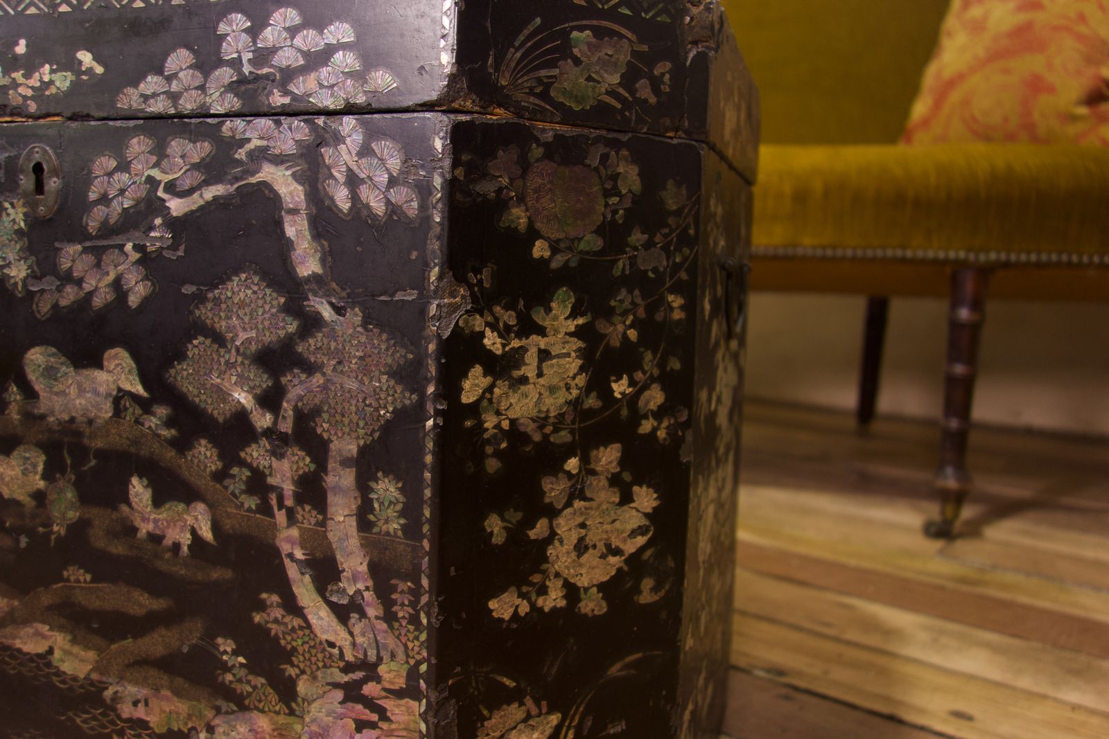 1150.0 18th Century Chinese Export Mother Of Pearl Tea Chest photo