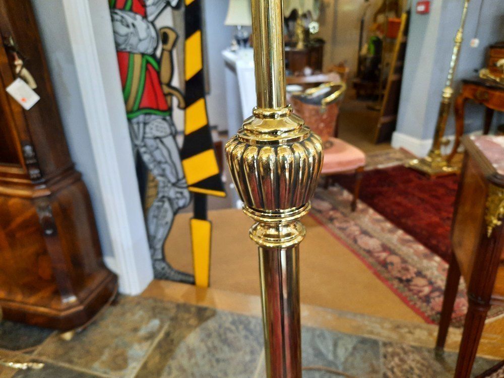 Victorian Brass Extending Standard Oil Lamp photo 1450.0