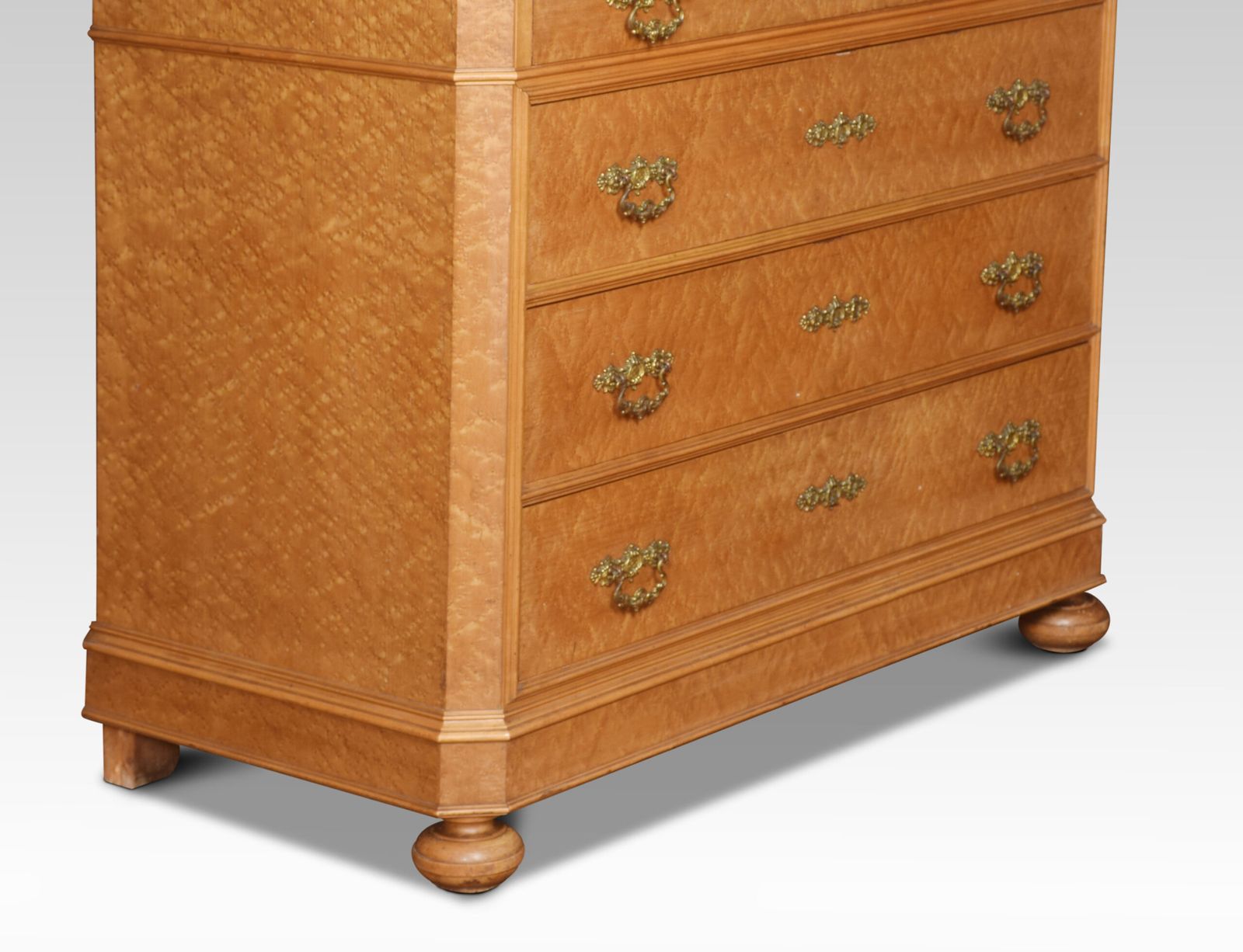 Birds Eye Maple Mirrored Back Chest Of Drawers photo vinterior