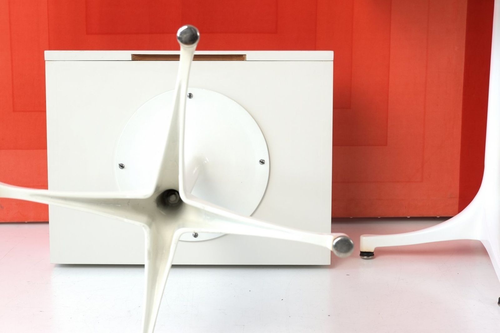 photo furniture German Pedestal End Tables By George Nelson For Vitra, 1960s, Set Of 2