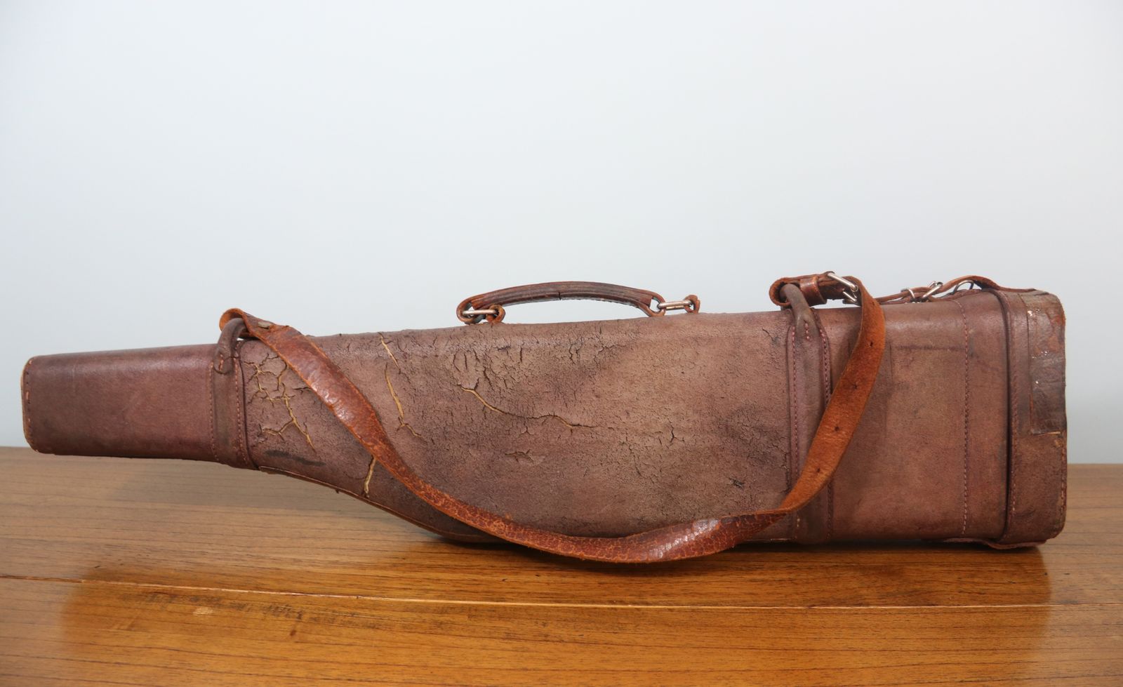 A 19th Or Early 20th Century Leather 'Leg Of Mutton' Gun Case photo 195.0
