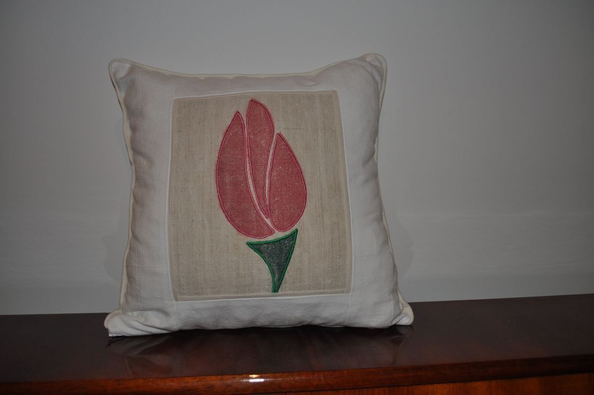 Vintage Tulip Patterned Cushion