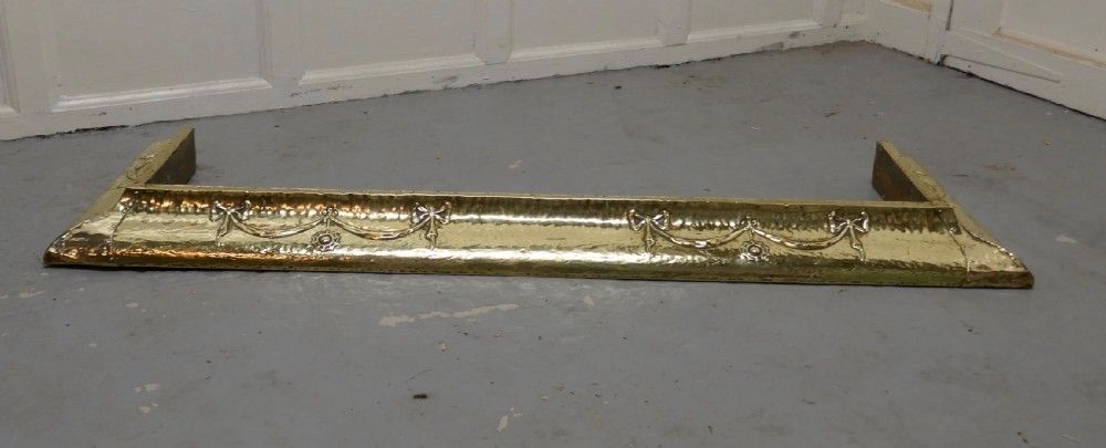 Large Arts Nouveau Victorian Brass Fender