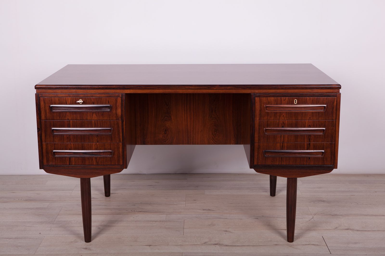 Rosewood Desk By J. Svenstrup For A.P Mobler, 1960s photo buy