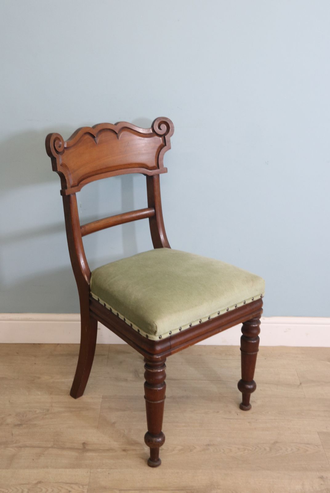photo furniture A Lovely Victorian Mahogany Bar Back Desk Chair   Logo Of Sheffield Hallam University