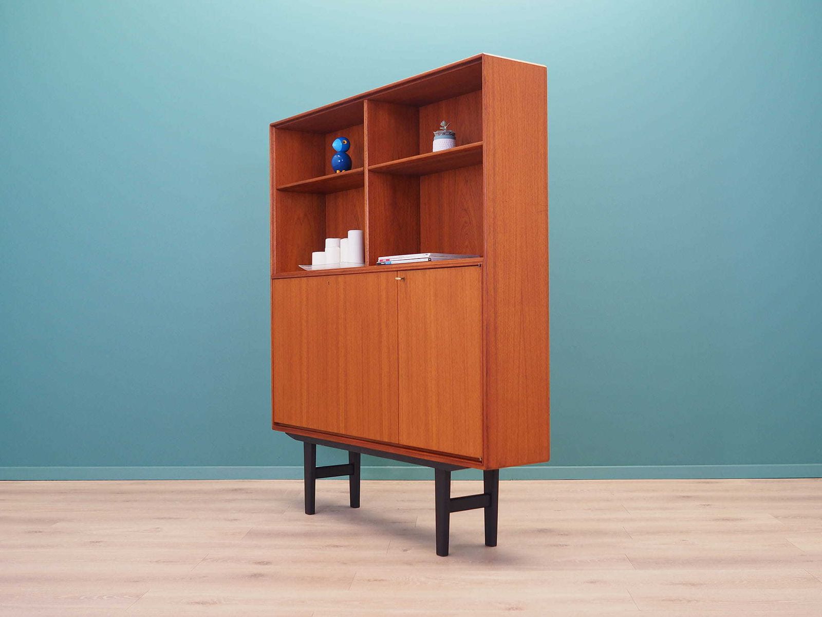 Teak Bookcase, Scandinavian Design, 1960s, Designer: Bertil Fridhagen, Production: Bodafors photo vinterior