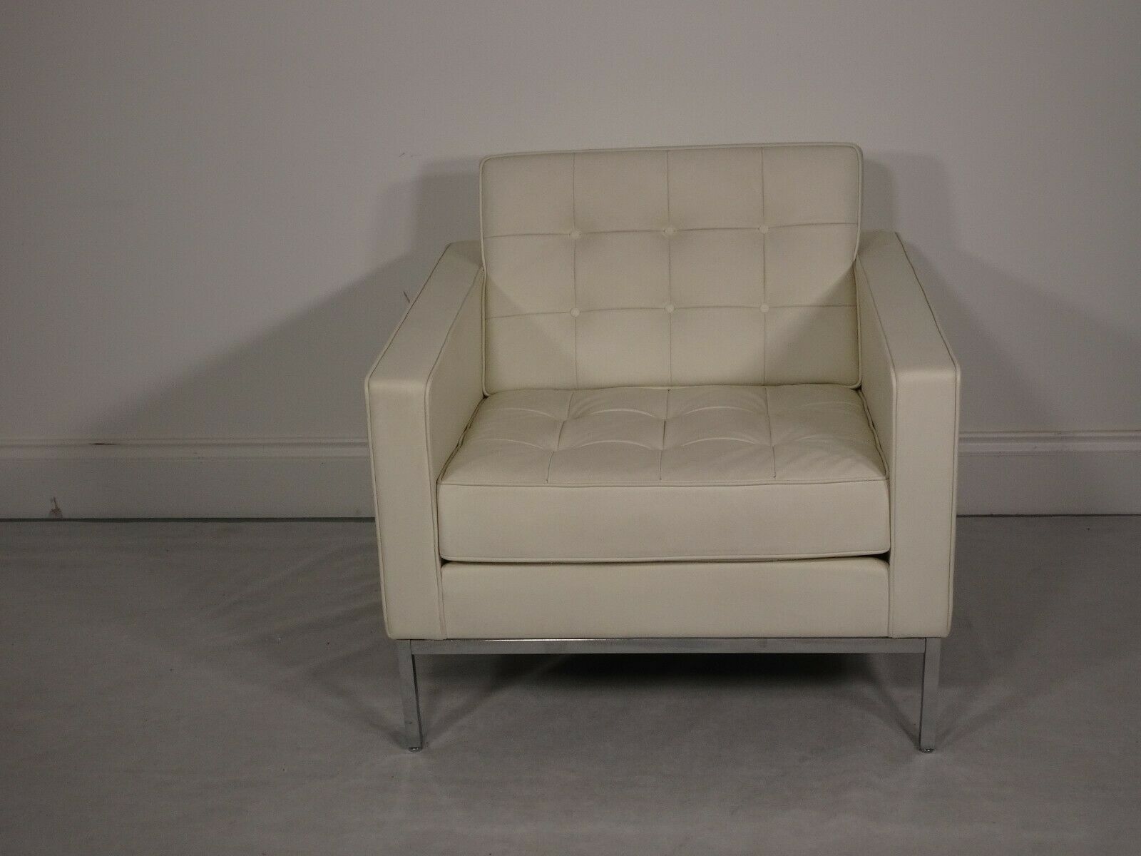 Stunning Genuine Florence Knoll 1954 Lounge Chair In Luxurious Leather.