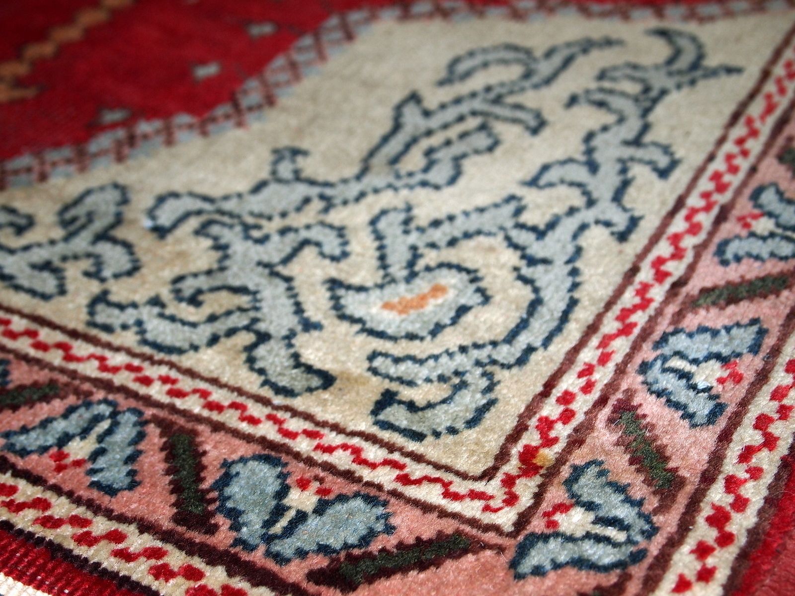 photo for sale Vintage Handmade Turkish Konya Rug, 1920s