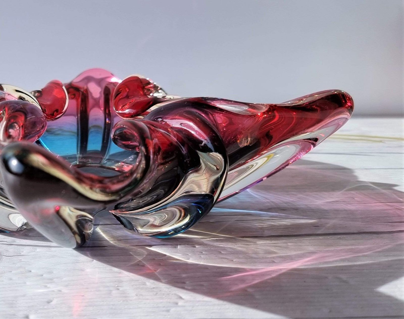 photo furniture Iwatsu Hineri Glassworks, Handblown Sculpted Dish In Summer Berries Palette, 1960s 70s, Japanese