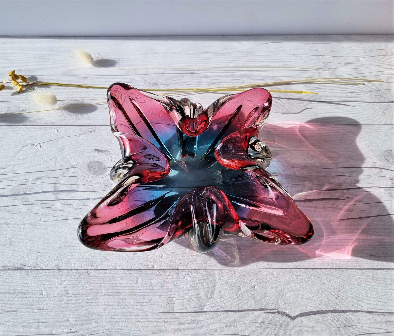 75.0 Iwatsu Hineri Glassworks, Handblown Sculpted Dish In Summer Berries Palette, 1960s 70s, Japanese photo