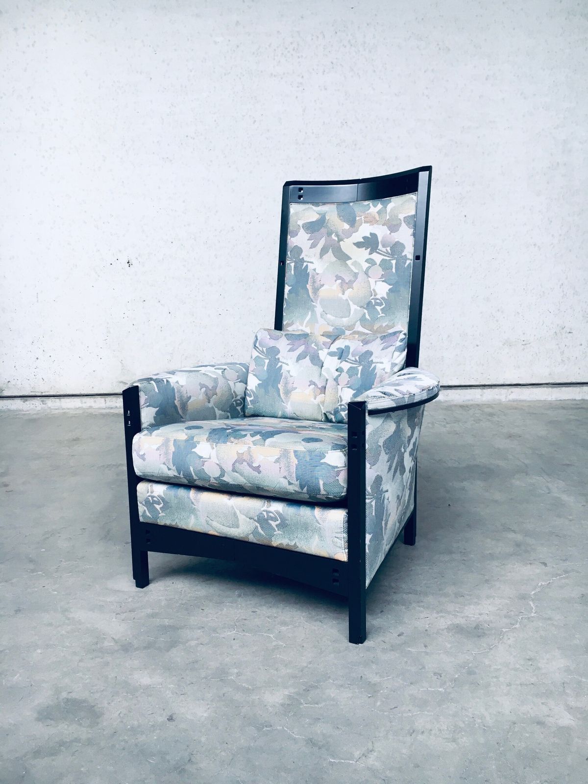 Galaxy 'Peggy' High Armchair Van Umberto Asnago Voor Giorgetti, Italië, Jaren 1990 photo furniture