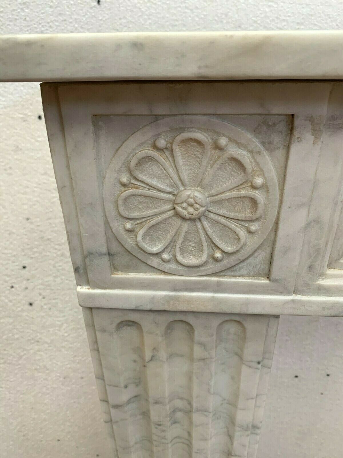 photo vinterior Louis XVI Fireplace In White Carrara Marble XIX Century