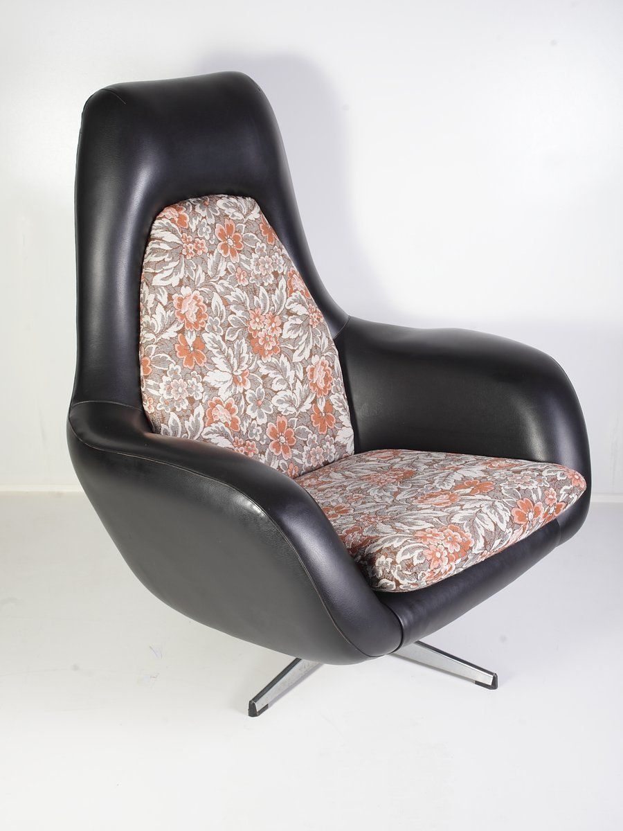 Mid Century Swivel Lounge Chair From Up Závody, 1960s