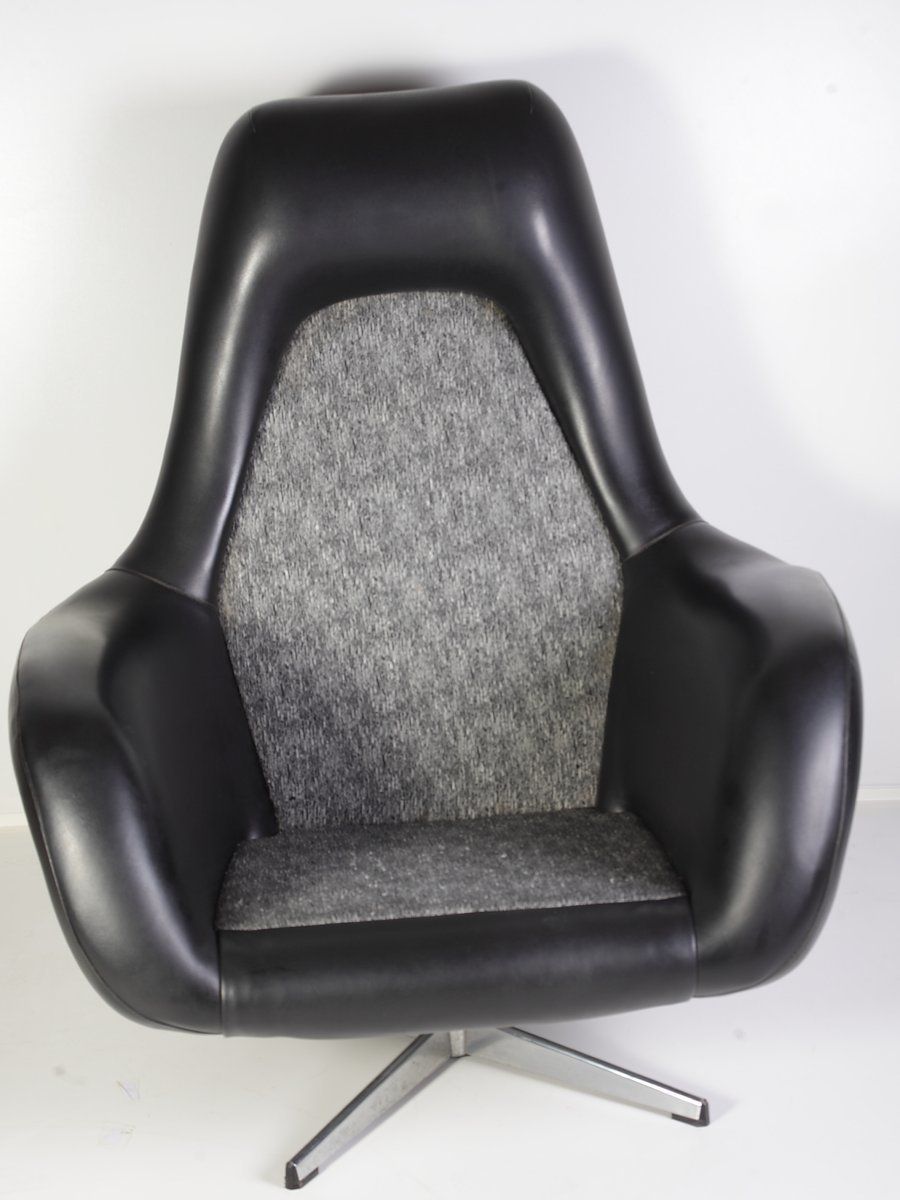 photo furniture Mid Century Draaifauteuil Van Up Závody, Ca. Jaren 1960