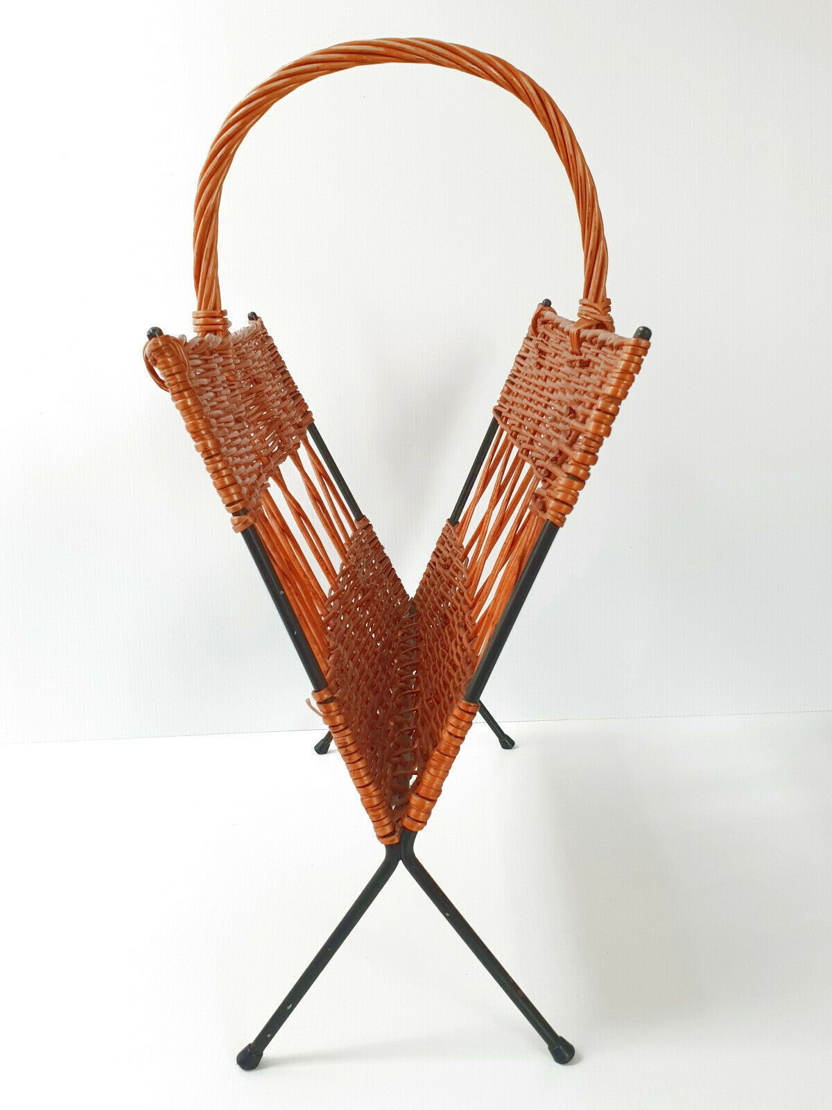 Large Vintage 1950 Magazine Rack In Rattan & Steel 50s 50s Rockabilly 1950s photo 128.0