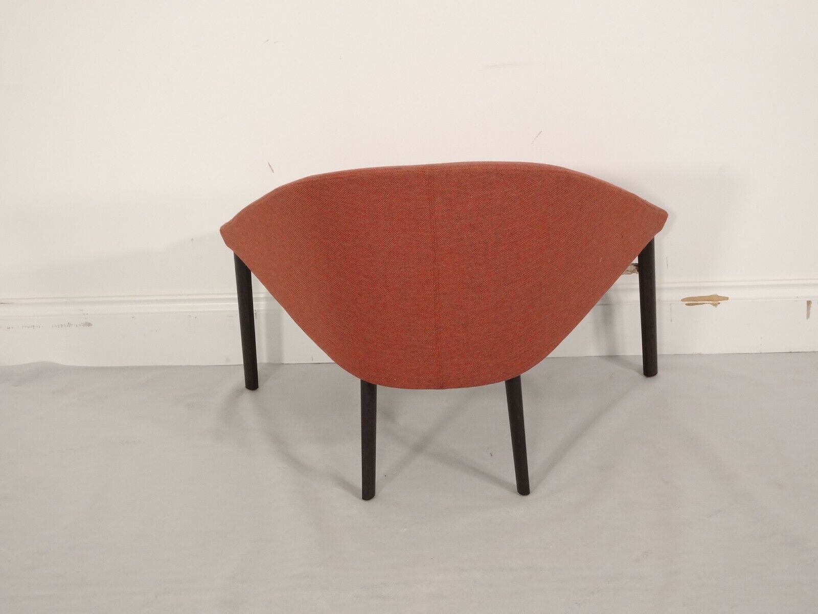 Immaculate Arper Colina 4 Legged Lounge Chair In Camira Mainline Flax Fabric photo buy