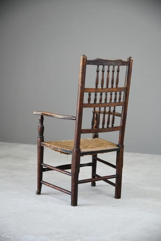 Elm Rustic Country Kitchen Chair. photo vintage