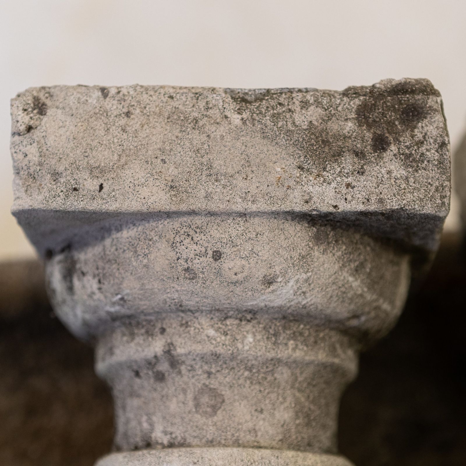 photo furniture Antique Portland Stone Balustrades (Set Of 24+)