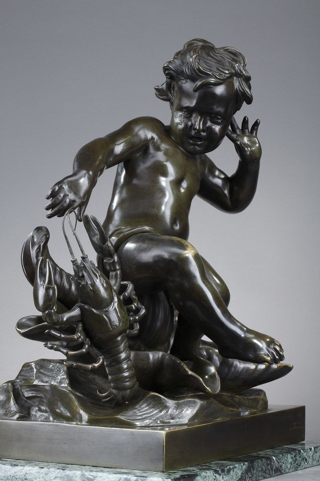 Sculpture en bronze « Child Pinched By A Crayfish », d'après Jean Baptiste Pigalle, XIXe siècle photo Art