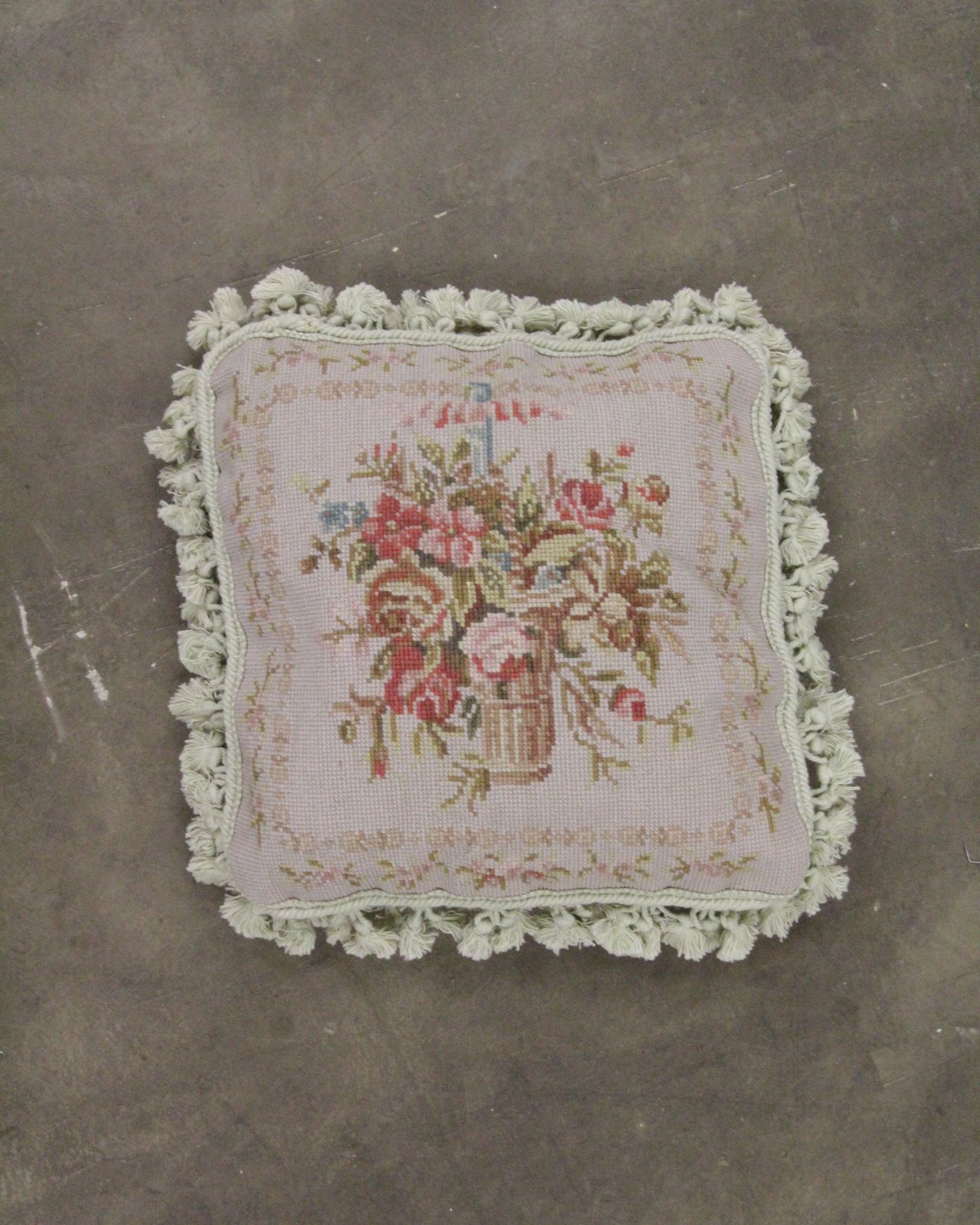 Elegant Pillow Case Floral Hand Embroidered Cushion Cover 35x35cm photo furniture
