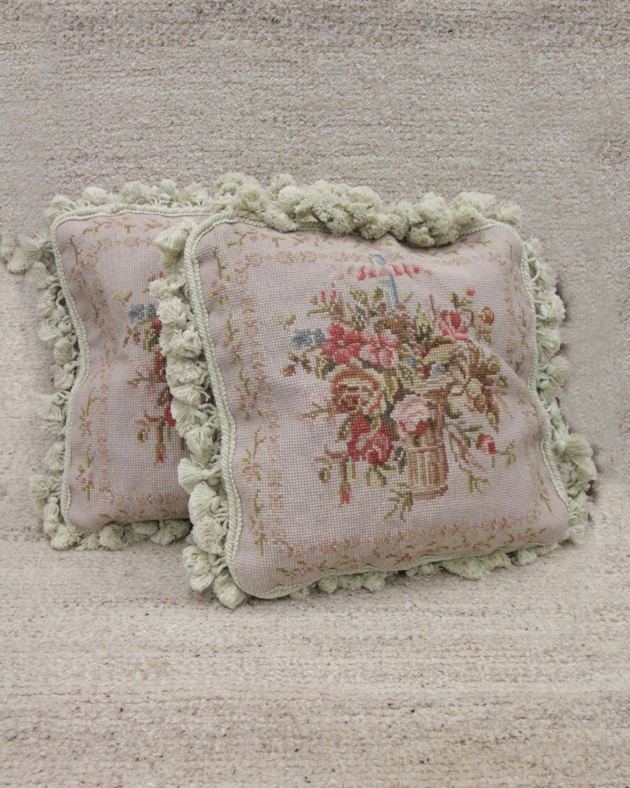 Elegant Pillow Case Floral Hand Embroidered Cushion Cover 35x35cm photo vintage
