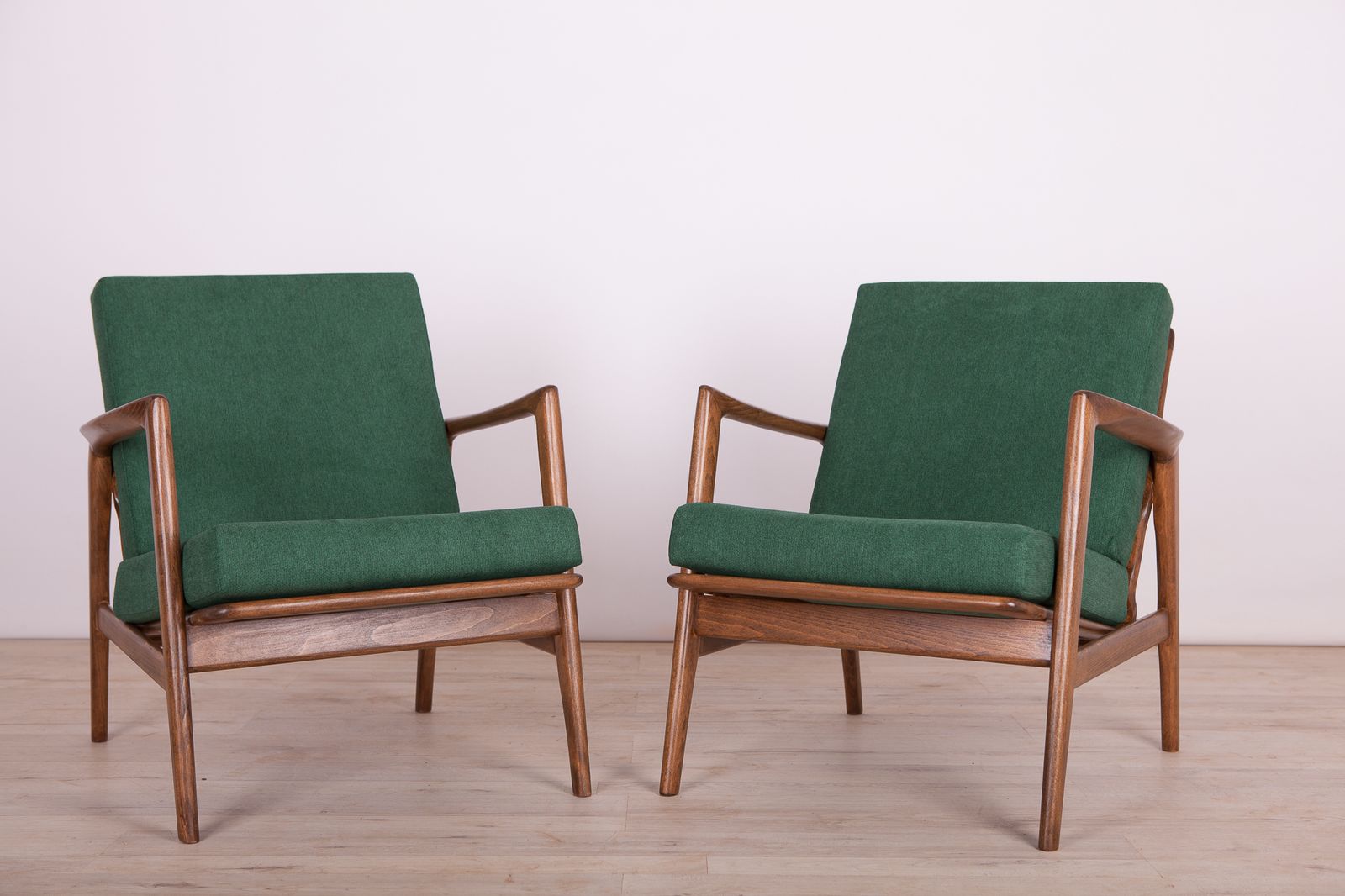 300 139 Armchairs From Swarzędzka Factory, 1960s, Set Of 2 photo furniture