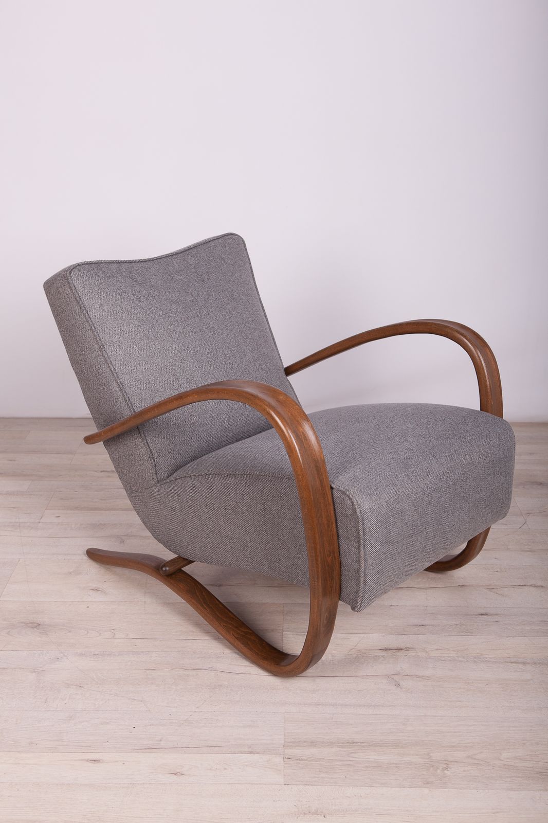 H 269 Lounge Chair By Jindřich Halabala For Up Závody, 1930s photo vintage