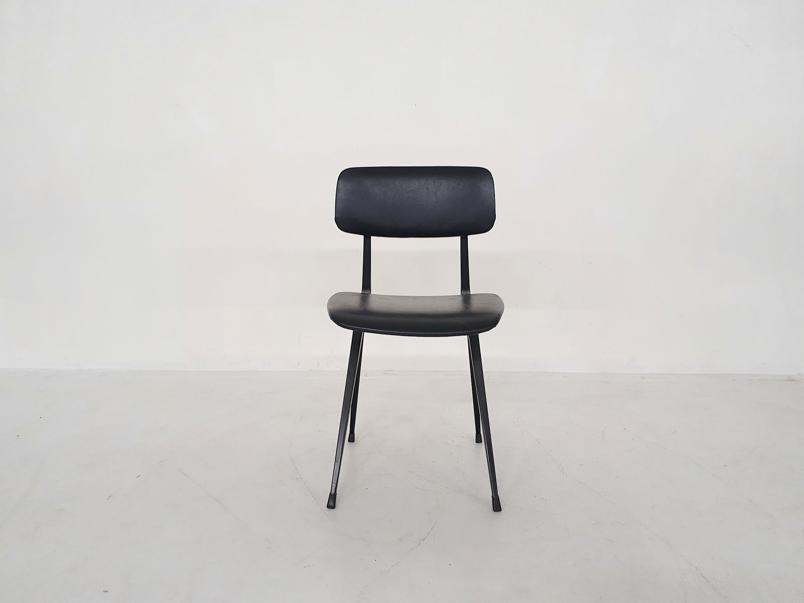 Friso Kramer Voor Ahrend De Cirkel "Result" Eetkamerstoel, Nederland 1967 photo for sale