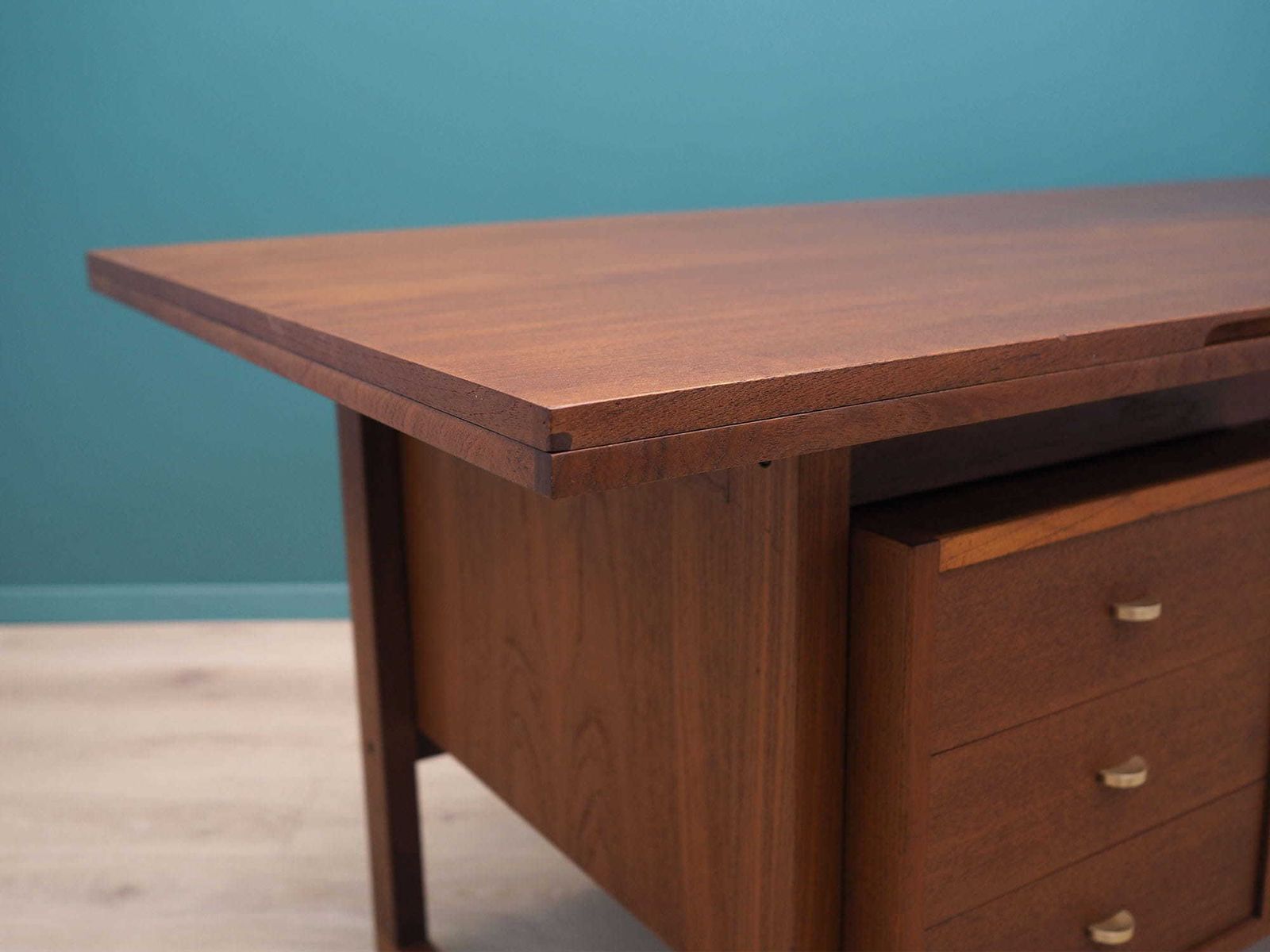 photo vinterior Teak Desk, Danish Design, 1970s, Made In Denmark