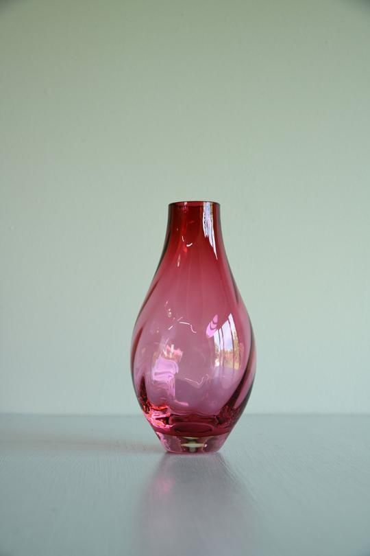 Cranberry Glass Vase photo furniture