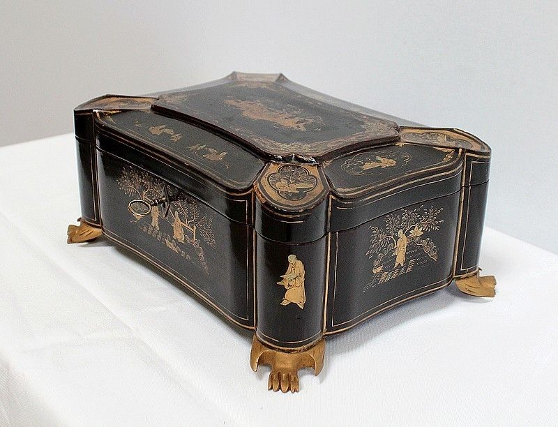 Important Asian Black Lacquered Wood Box, Napoleon III Period Mid 19th Century photo for sale