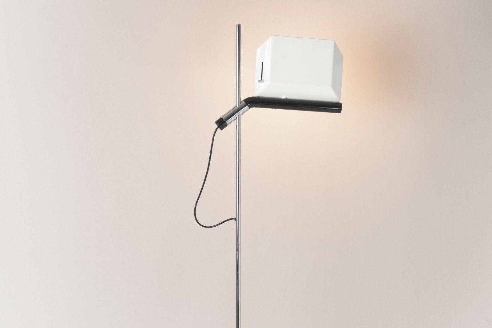 Floor Lamp From Guzzini, 1970s, Italy photo buy