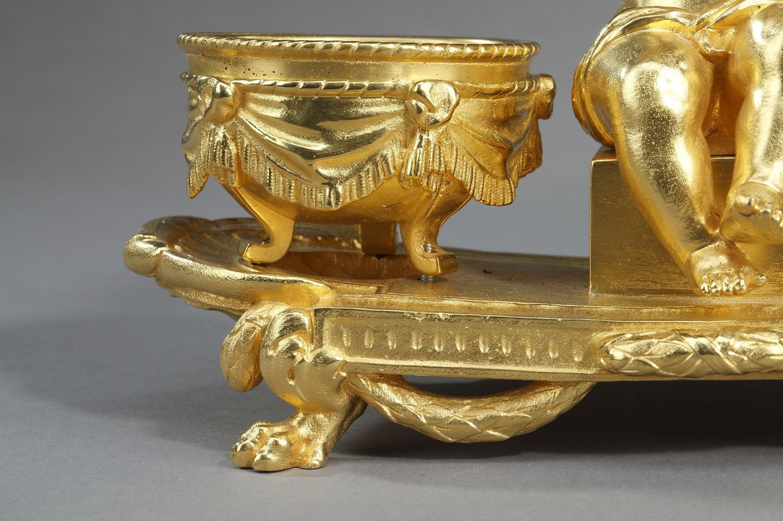2019.0 Encrier en bronze doré « L'amour Timbalier », de style Louis XVI photo