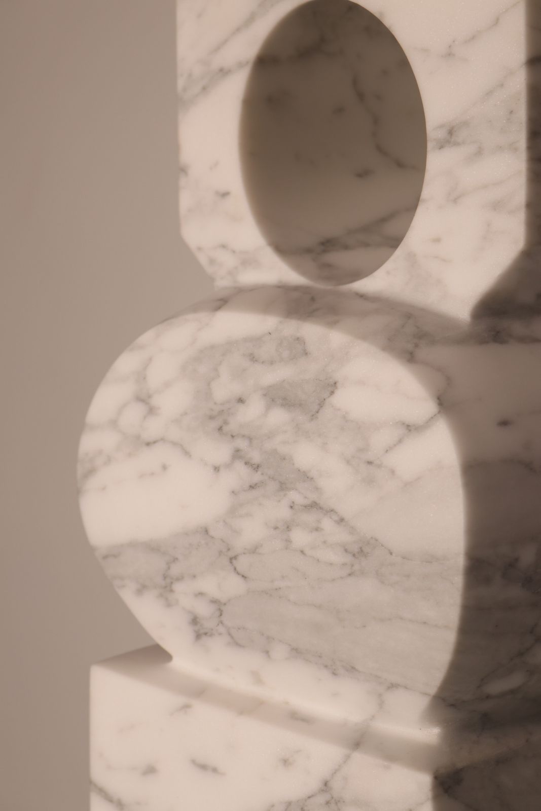 photo furniture Unique Handmade Sculpture In White Marble 'Totem' By Belgian Sculptor Lieven Debrabandere