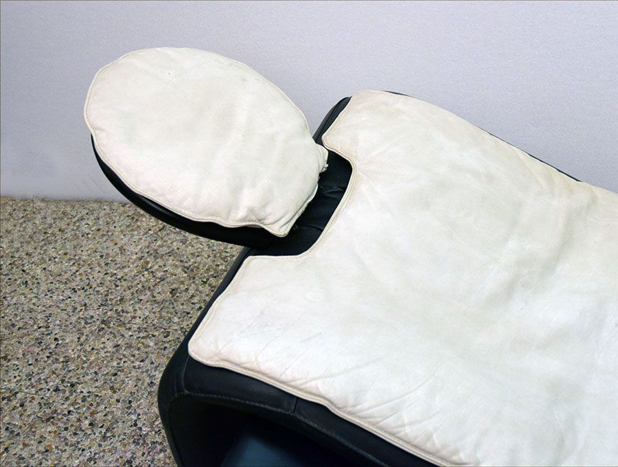 1509.0 Chaise Longue On Wheels, Italy, 1980s photo